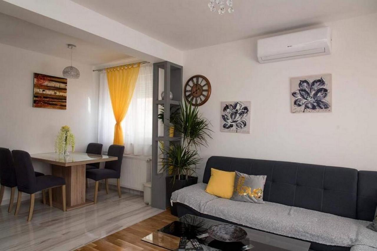 Apartmani Oaza Дарувар Екстериор снимка