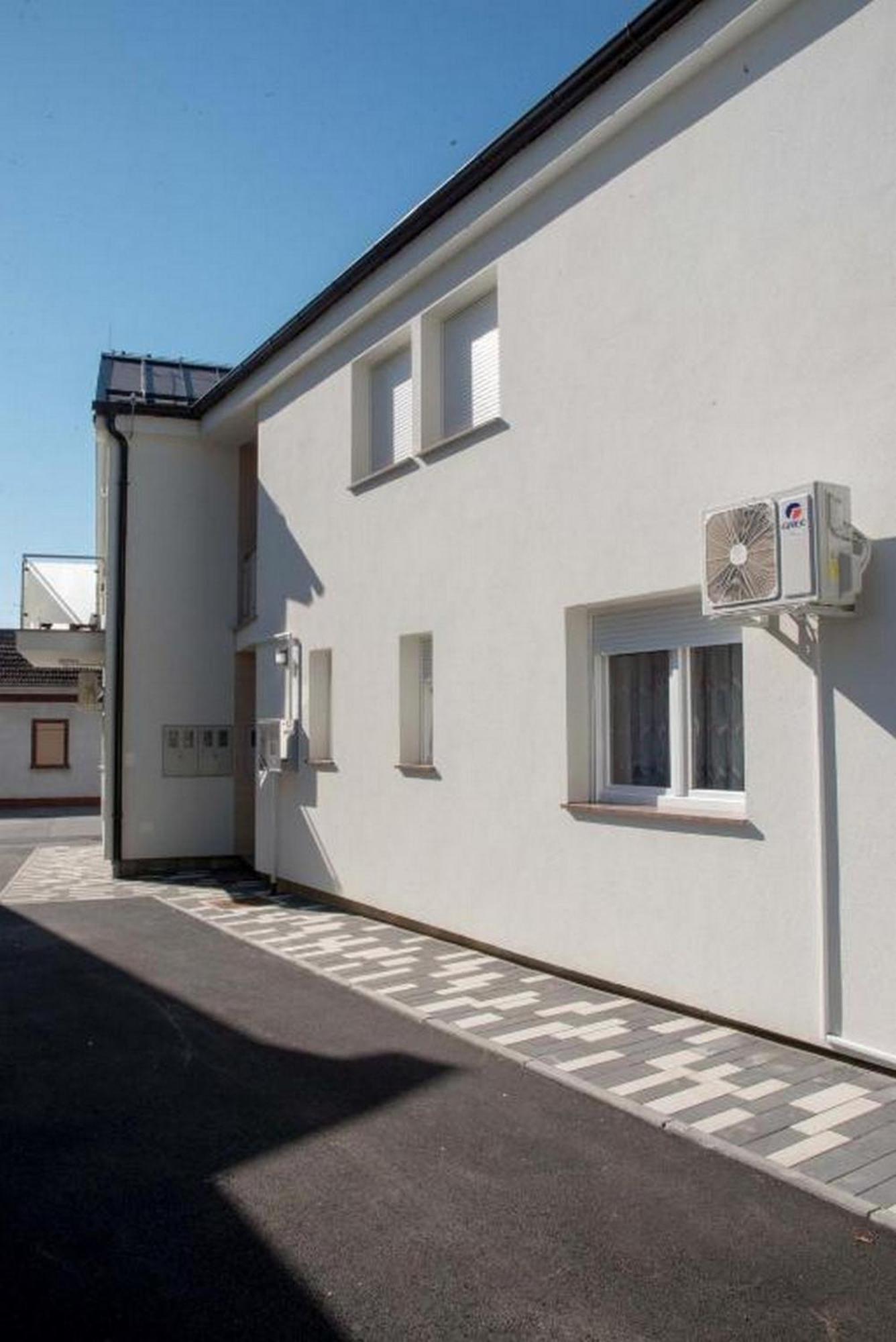 Apartmani Oaza Дарувар Стая снимка